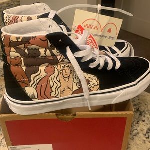 Vans SK8-HI (Breast Cancer Awareness)